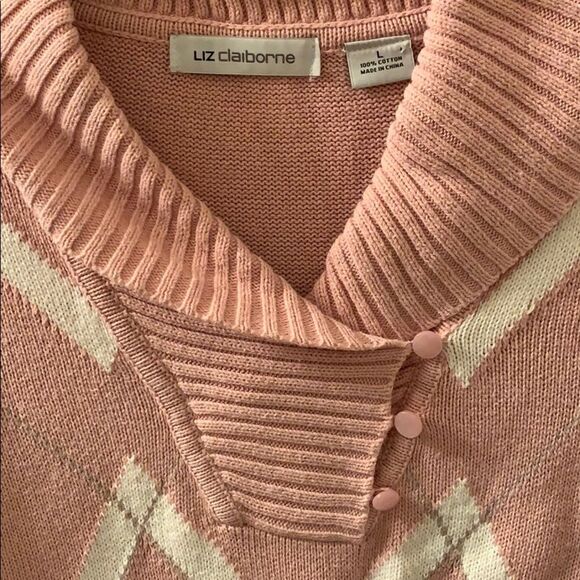 Pink sweater diamond pattern - Picture 2 of 4